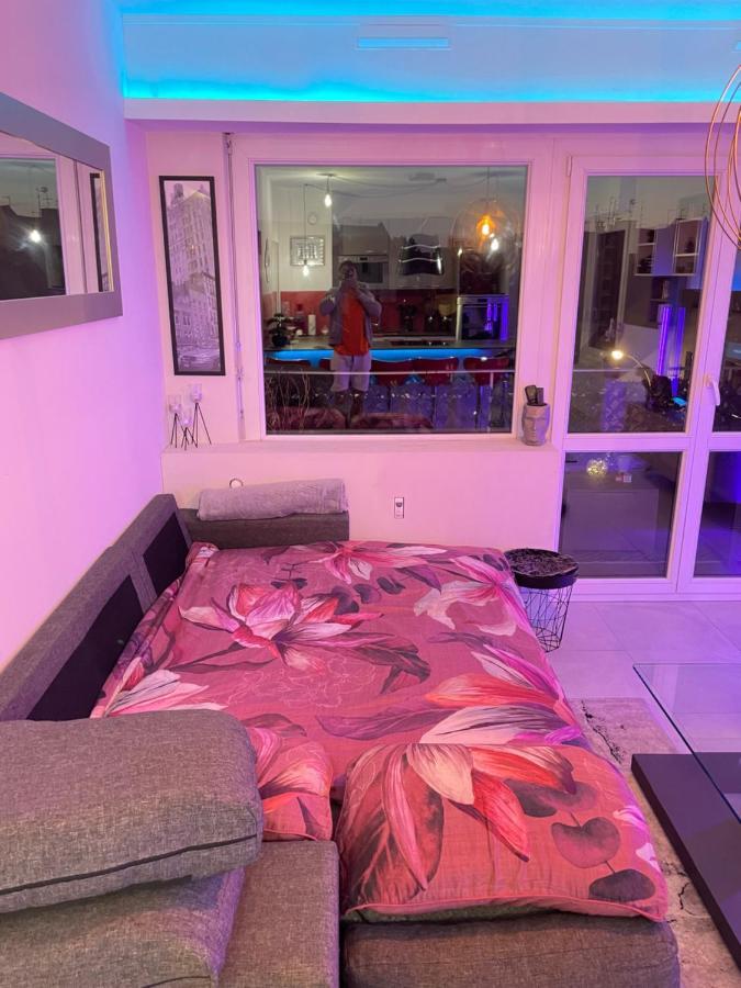 Guest Room "We Are With You In This Flat" Strasbourg Eksteriør bilde